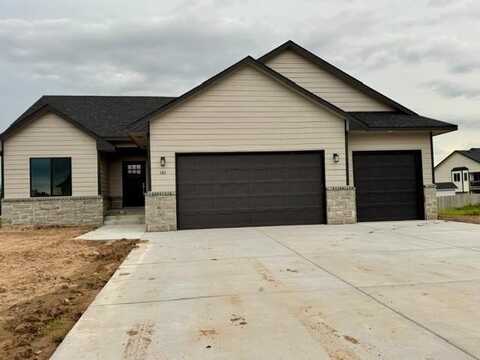 141 E Poplar Cir, Goddard, KS 67052