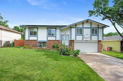 430 E Birchwood Rd, Derby, KS 67037