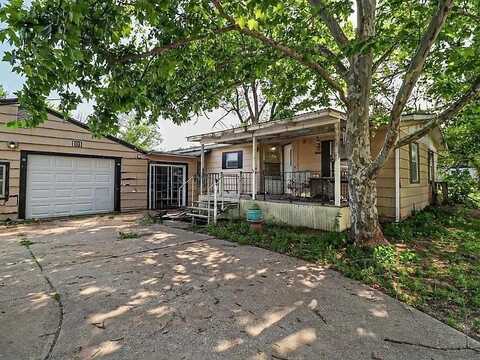 101 W 83rd St S, Haysville, KS 67060