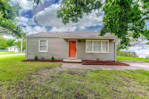 2701 N Volutsia, Wichita, KS 67219