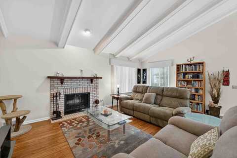 19 Sugar Maple Trail, Madison, WI 53717