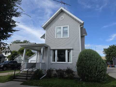 134 W Prairie Street, Columbus, WI 53925