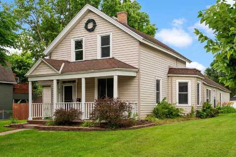 415 E Cook Street, Portage, WI 53901