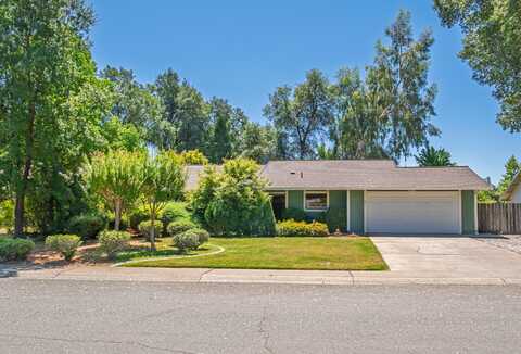 839 Oakmont Drive, Redding, CA 96003