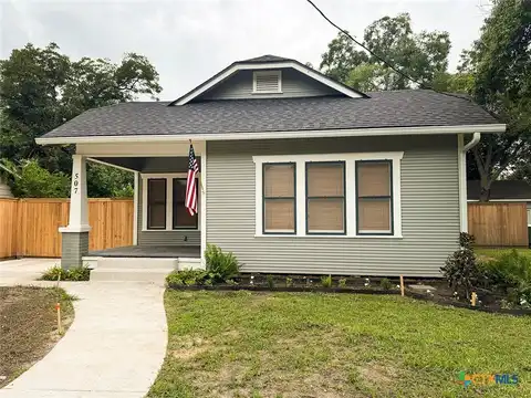 507 W Brazos Street, Victoria, TX 77901