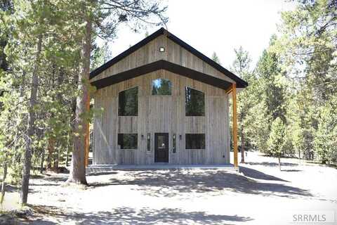 4393 Sasquatch Ave, Island Park, ID 83429