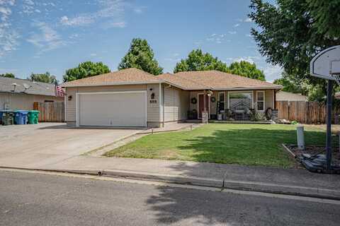 302 Candis Drive, Eagle Point, OR 97524