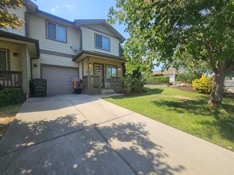 253 Northview Drive, Eagle Point, OR 97524