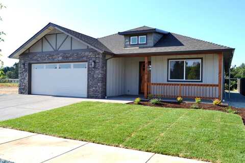 220 SW Quiet Water Lane, Grants Pass, OR 97527