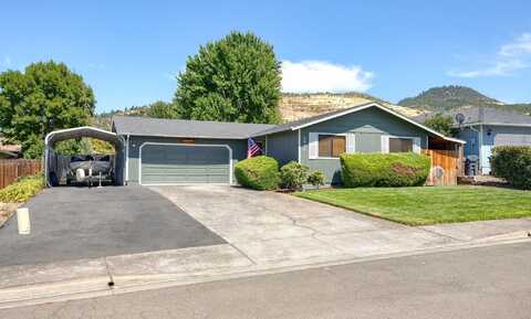 2958 Fairfax Street, Medford, OR 97504