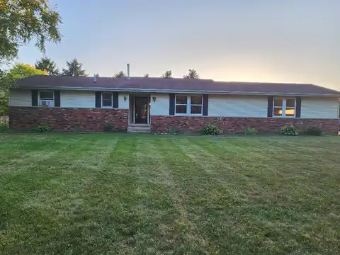 1850 S Quanicassee, Reese, MI 48757
