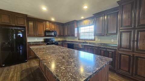 6262 Tarragon Way, Fenton, MI 48430
