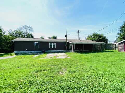 715 S 10th Street, Petersburg, IN 47567