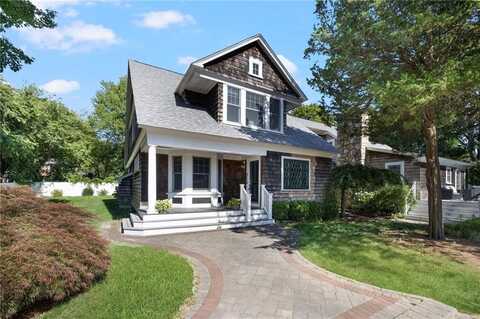 58 Dolphin Avenue, Jamestown, RI 02835