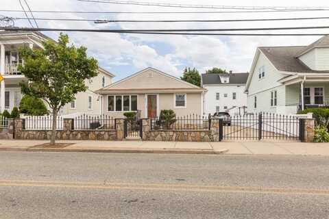 275 Columbus Avenue, Pawtucket, RI 02861