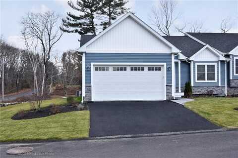 67 Stonebridge Lane, Warwick, RI 02818