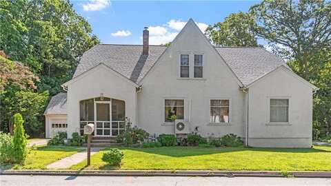 75 Read Avenue, Lincoln, RI 02865