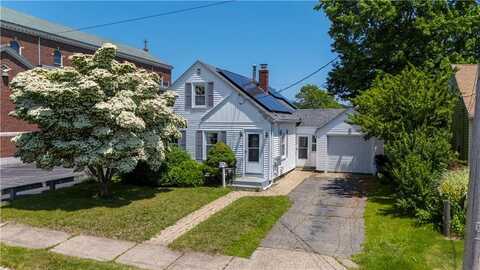 160 Williston Way, Pawtucket, RI 02861