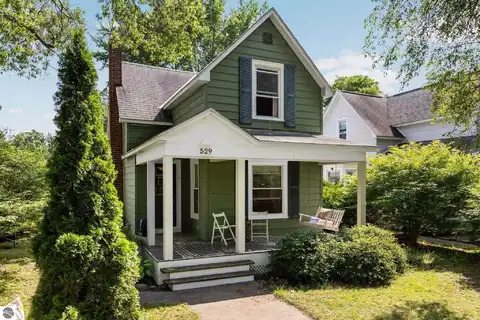 529 W Tenth Street, Traverse City, MI 49684