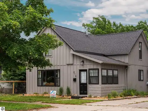 210 E Fourteenth Street, Traverse City, MI 49684