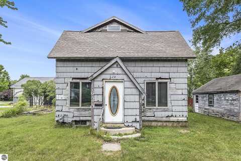 620 Arthur Street, Cadillac, MI 49601