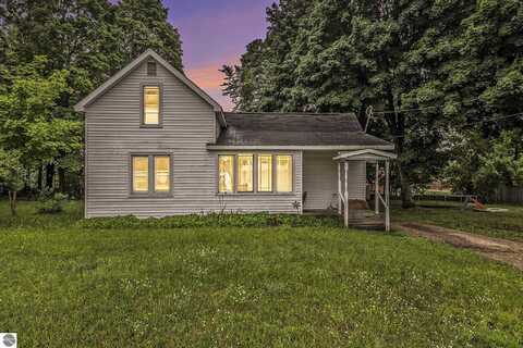 314 E South Street, Buckley, MI 49620