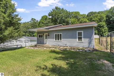 3760 Five Mile Road, Traverse City, MI 49686