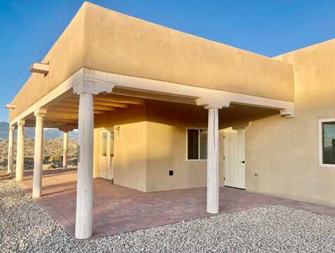 11 Laguardia, Ranchos de Taos, NM 87557