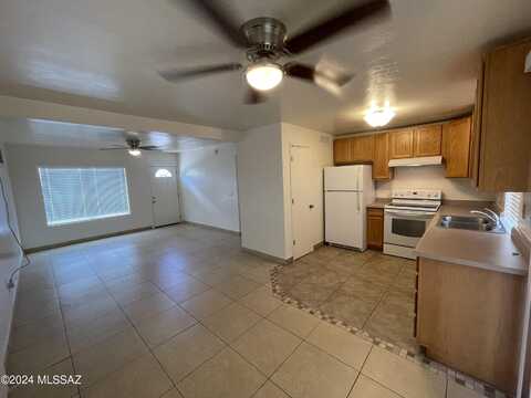 7105 E Lakeside Drive, Tucson, AZ 85730