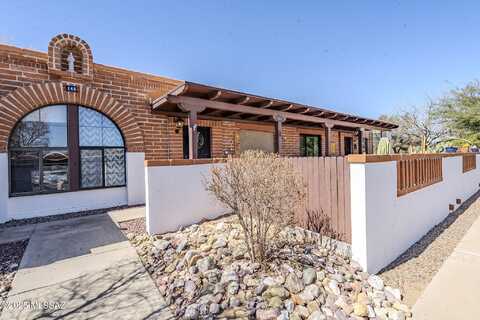 146 S Paseo Tierra, Green Valley, AZ 85614