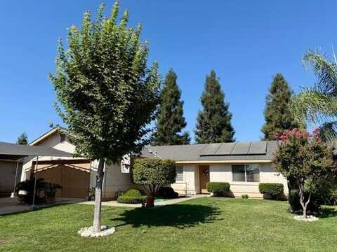 2341 N Jacob Court, Visalia, CA 93291