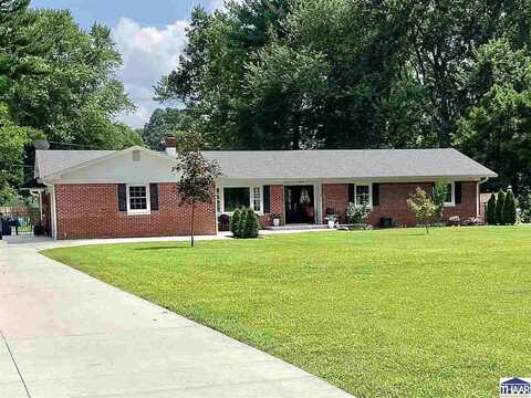 121 Woodbine Dr, Terre Haute, IN 47803
