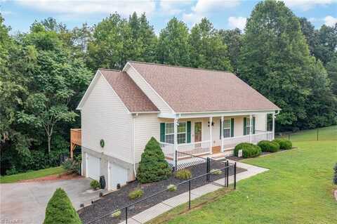 178 Brooklin Street, Wilkesboro, NC 28697