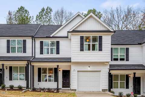 67 Stewarts Knob Drive, Clayton, NC 27527