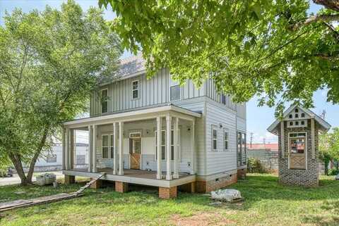 200 East Cedar, LIVINGSTON, TN 38570