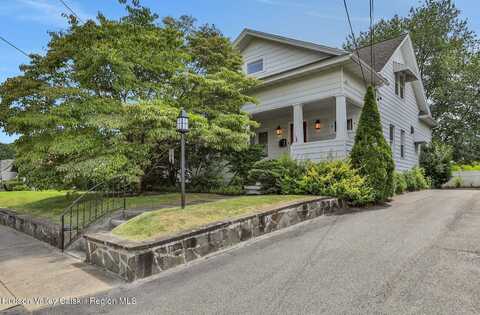 3 Finger Street, Saugerties, NY 12477