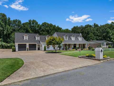 700 DOGWOOD Trl, Jasper, AL 35504