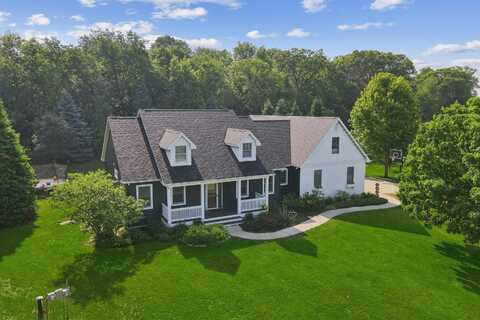 207 Sandcastle Lane, Waverly, IA 50677