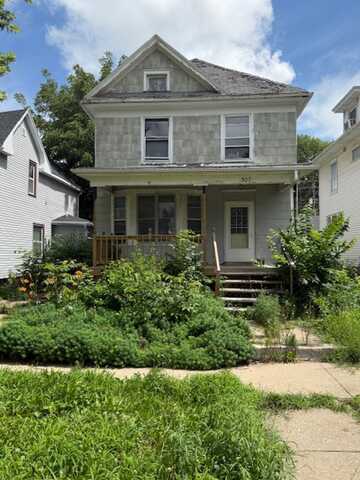 307 Baltimore Street, Waterloo, IA 50701