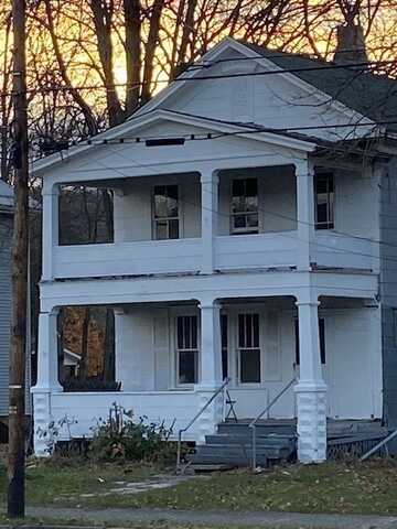 1080 Market St, Meadville, PA 16335