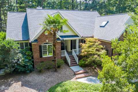 110 E High Bluff Drive, Hampstead, NC 28443