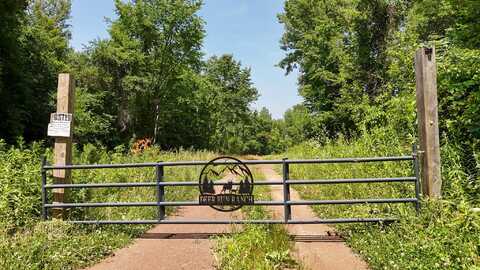 125 Pray Road, Keeseville, NY 12944