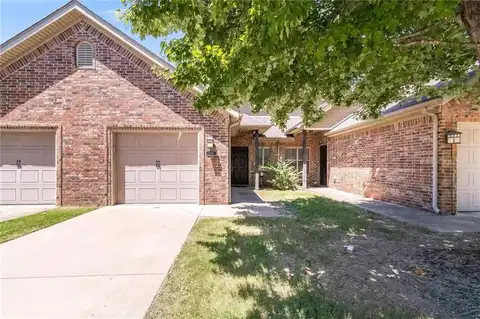 3222 Montrail PL, Fayetteville, AR 72704