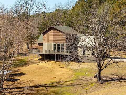 609 Candlelight LN, Cedarville, AR 72932