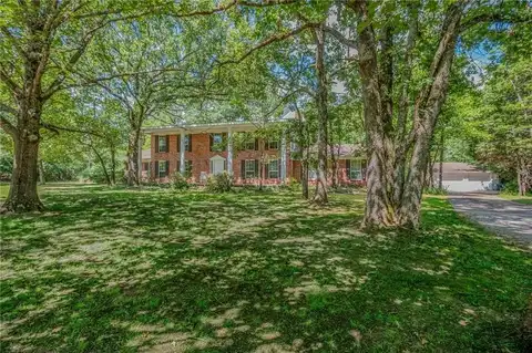 1201 N Canterbury RD, Fayetteville, AR 72701