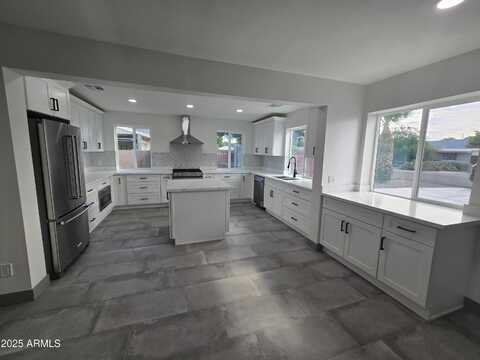 3241 N 27th Place, Phoenix, AZ 85016