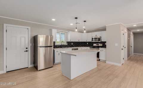 390 W POSTON Circle, Florence, AZ 85132