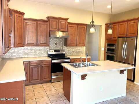 8014 E Plata Avenue, Mesa, AZ 85212
