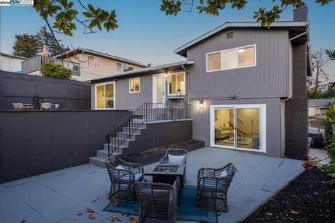 4847 Dunkirk Ave, Oakland, CA 94605