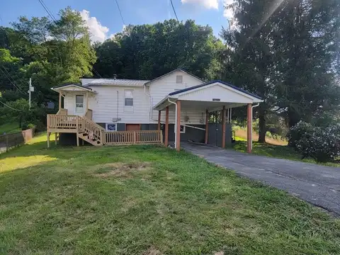 205 Carl Jones Drive, BECKLEY, WV 25801